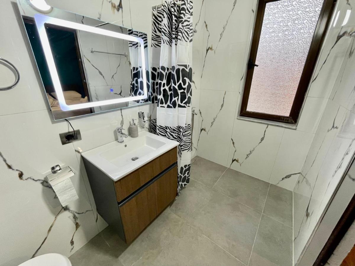 Keon Superb Studio Apartament Tirana Exterior photo